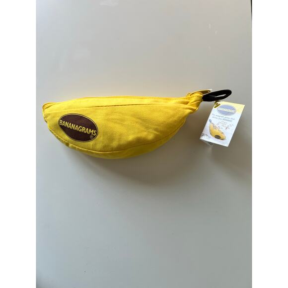 Bananagrams Crossword Family Fun Game Word Play Banana NEW - Picture 2 of 3